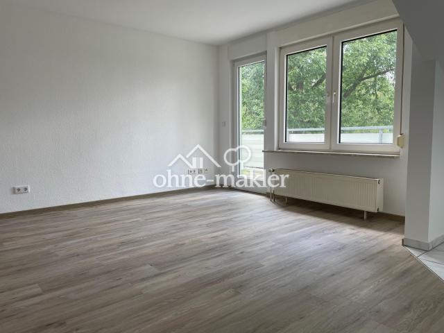 Wohnbereich mit Balkonausgang