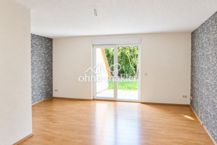 Wohnzimmer mit Terrassentür