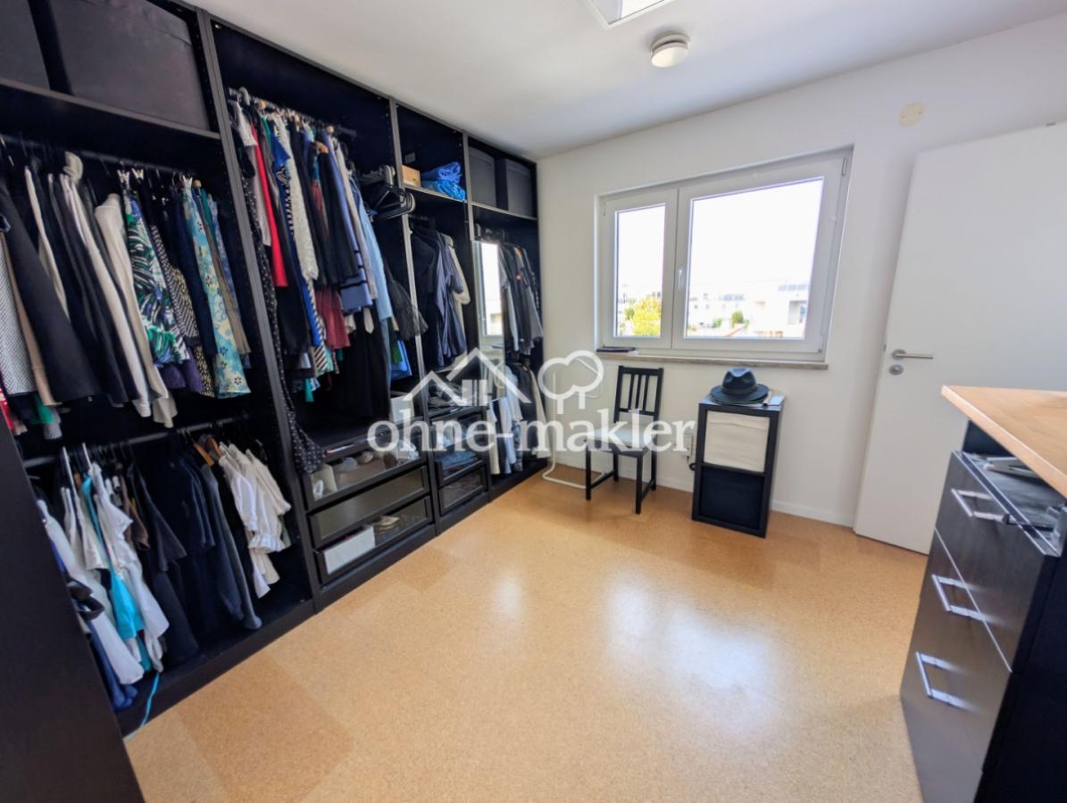 Ankleide/Büro