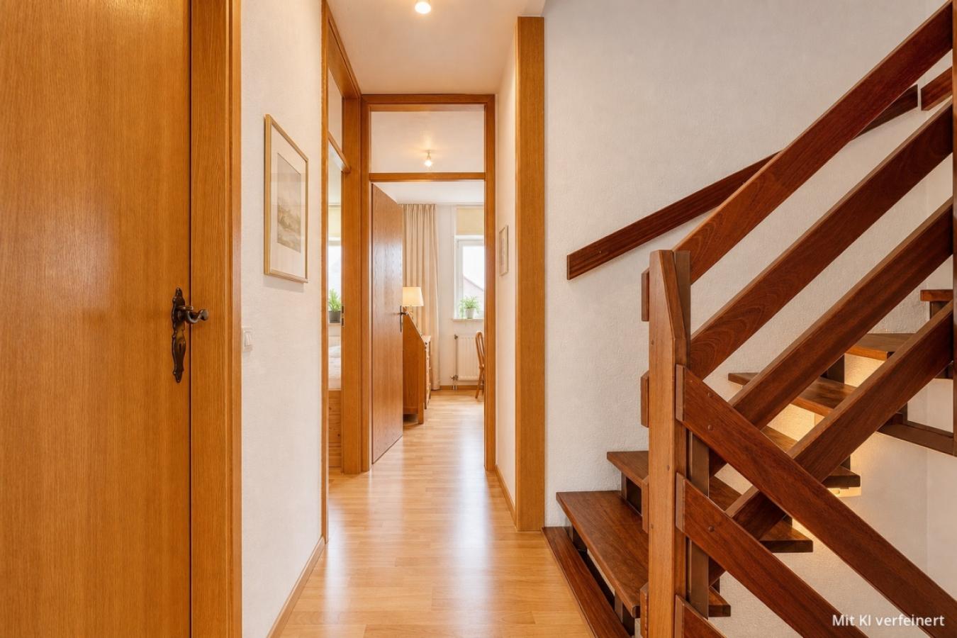 Flur OG