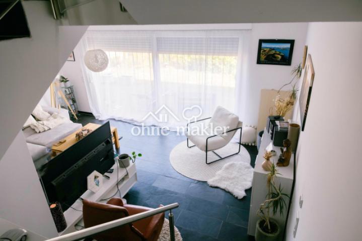 WZ mit Blick in den Garten