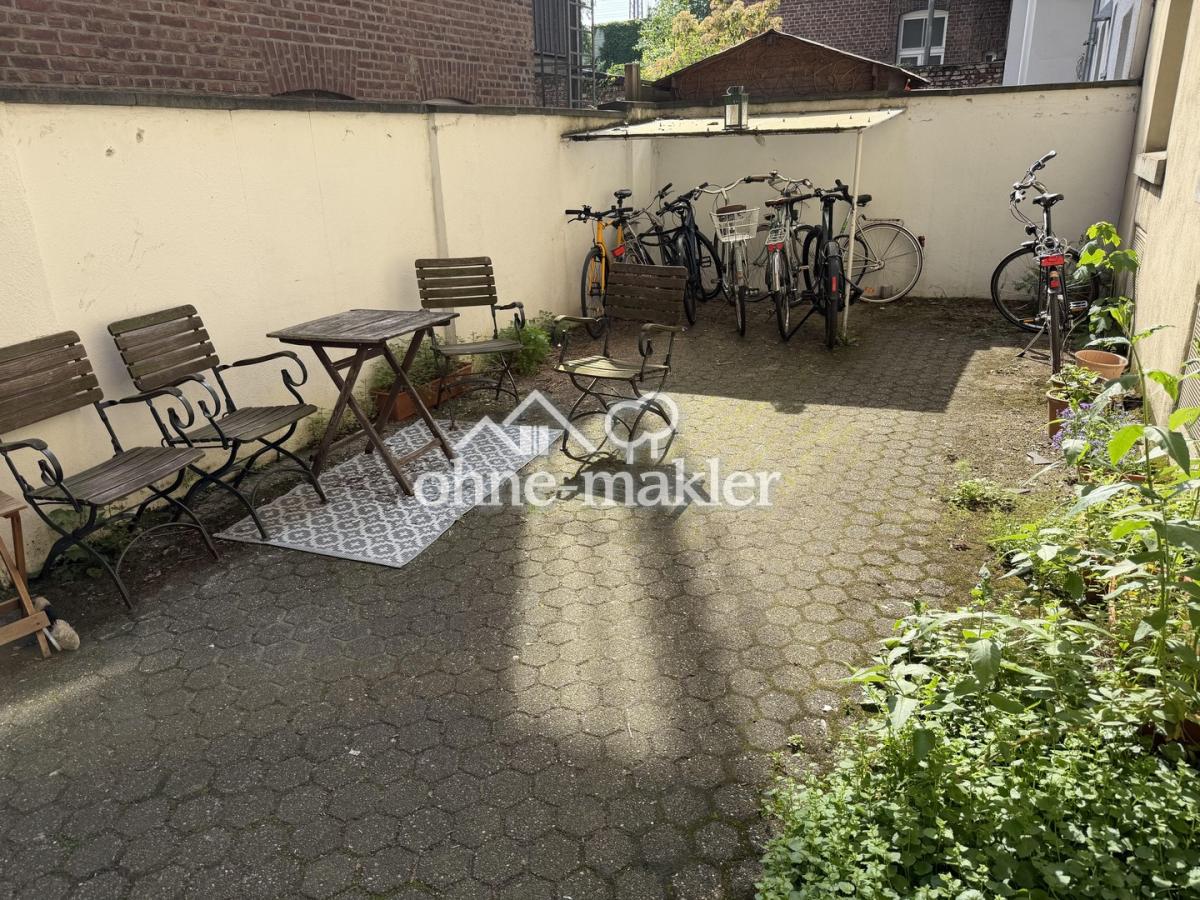 Innenhof/ Fahrradstellplatz