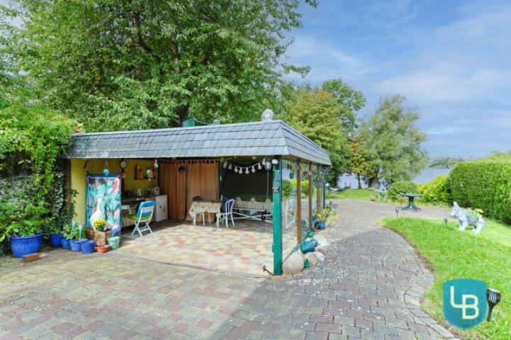 Carport mit Dachterrasse