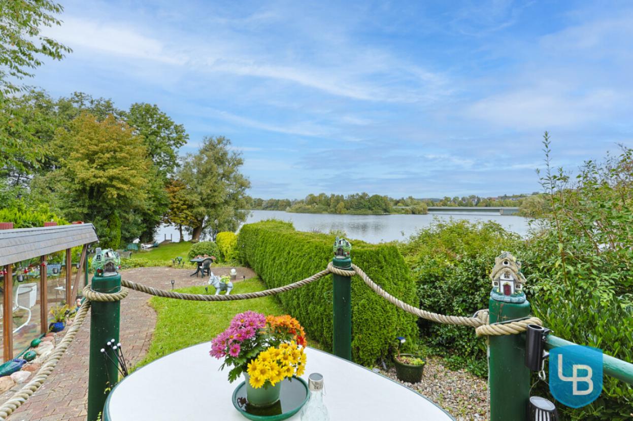 ... oder von der erhöhten Terrasse