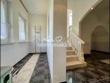 Flur, Garderobe, Treppe zum OG