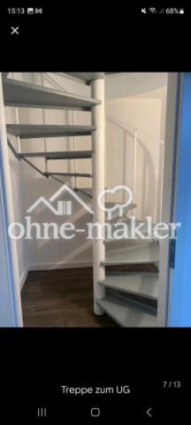 Treppen zum Untergeschoss
