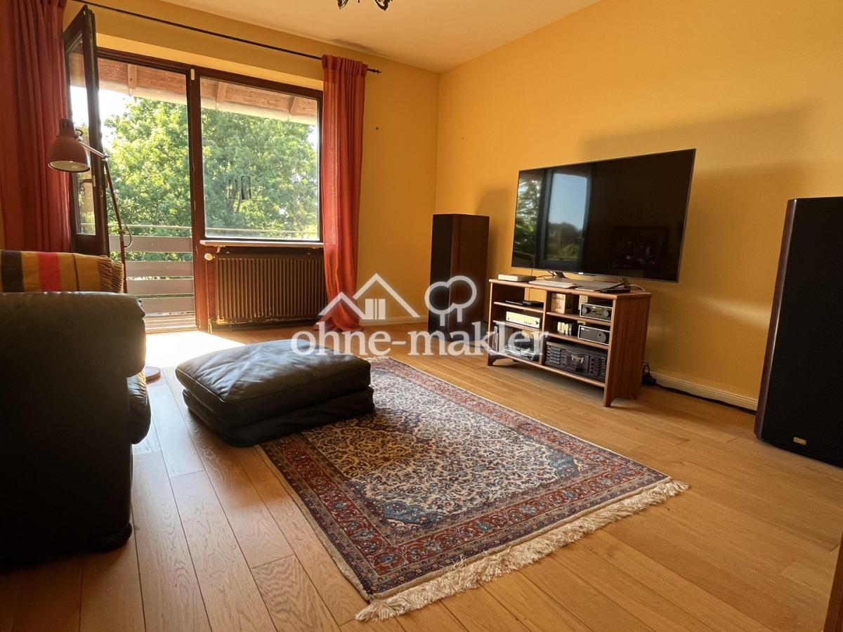 Schlafzimmer 1 mit Balkon
