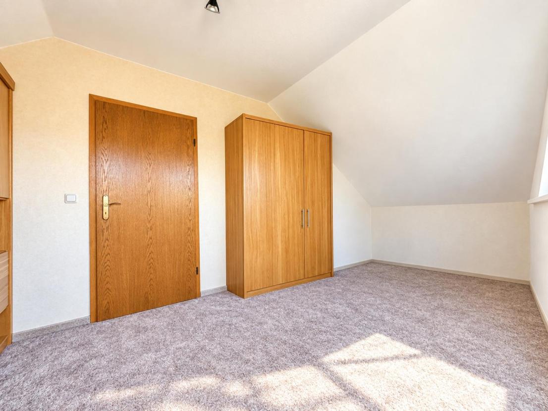 Schlafzimmer 1 Ansicht 02