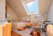 Badezimmer Ansicht 02