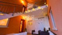 Eingangs- Lounge im Carport