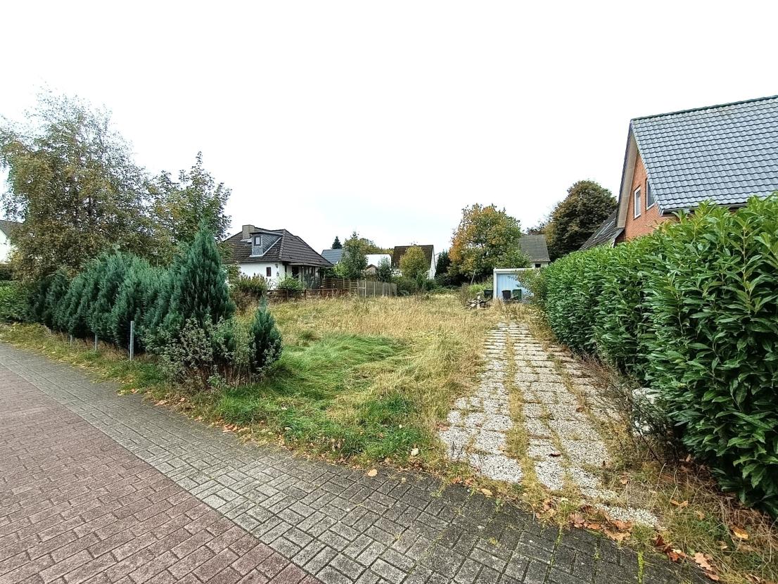 Grundstück von vorne