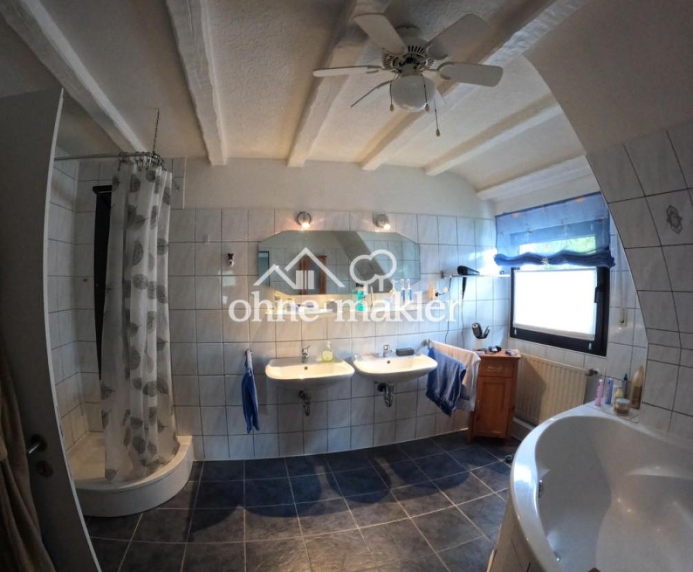 Badezimmer Dusche/Wanne