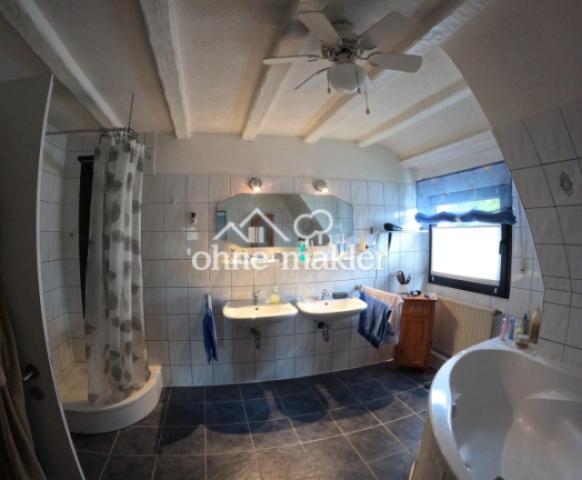 Badezimmer Dusche/Wanne