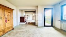 EG Wohn / Esszimmer / 2x Zugang Loggia /Kachelofen