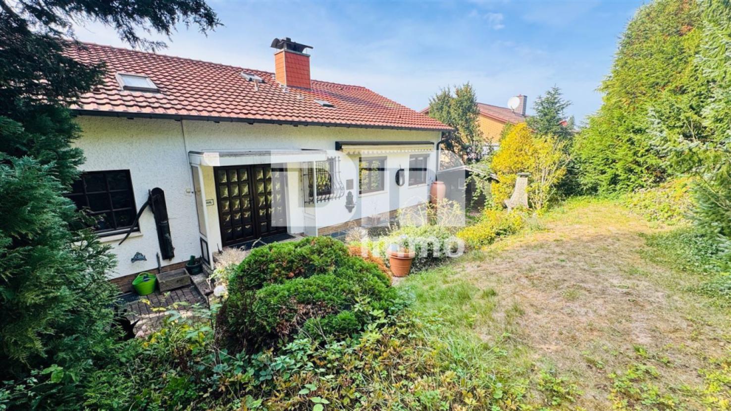 Gartenbereich hinter dem Haus