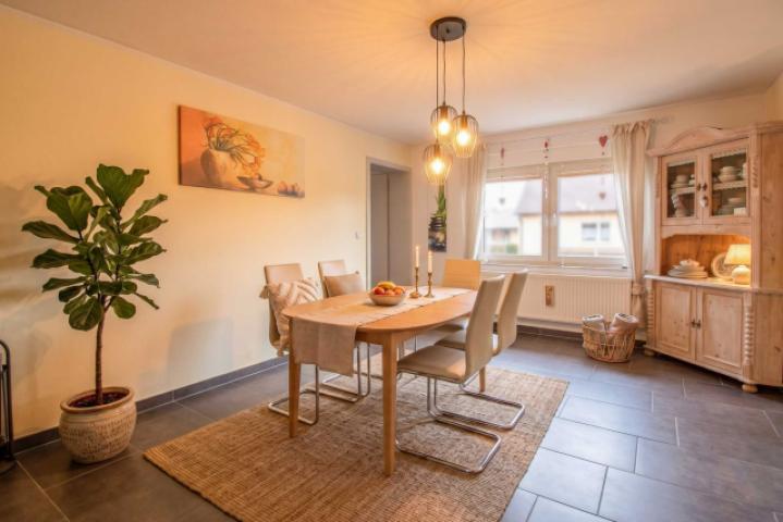 Esszimmer kleines Haus