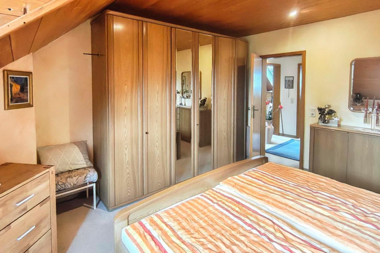 Schlafzimmer 2 OG