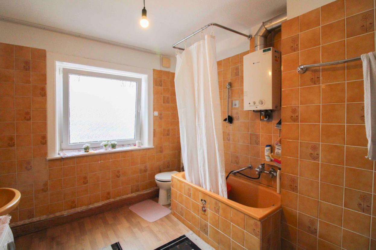 Badezimmer 2. OG