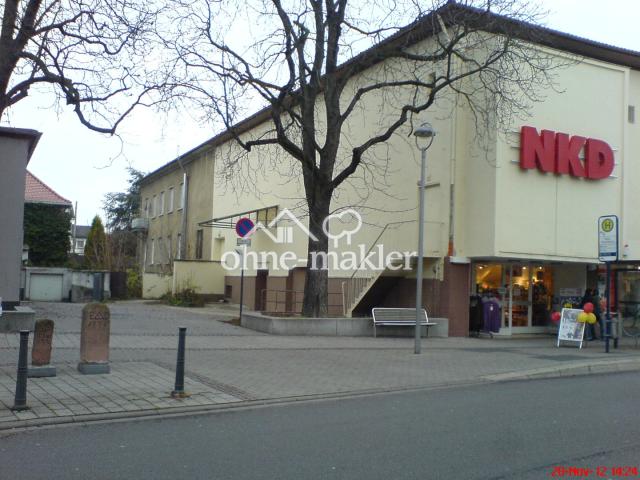 Strassenansicht links