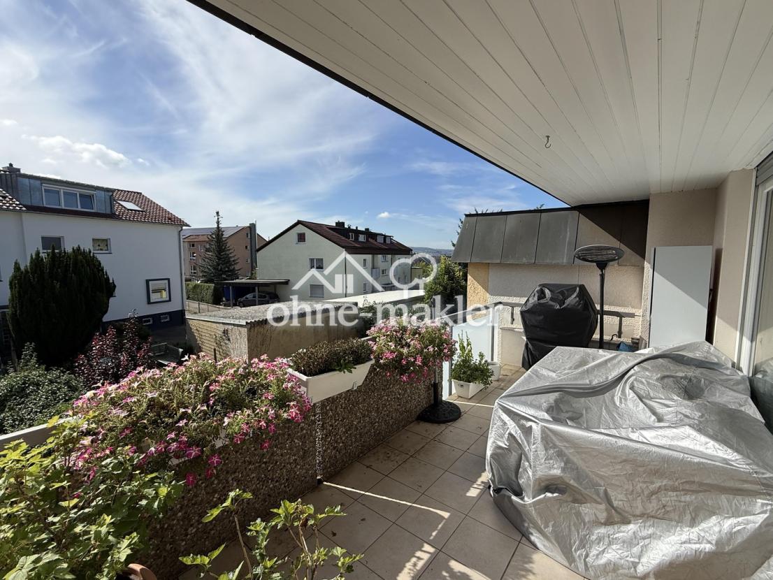 Überdachter Balkon 1.OG re
