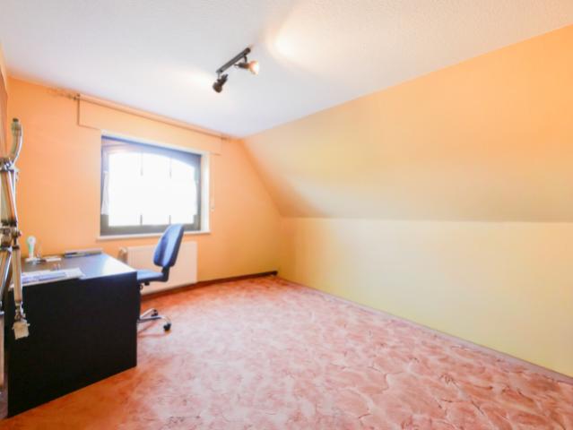 II. Schlafzimmer