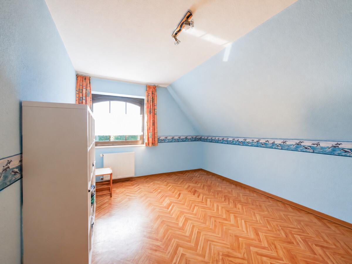 III. Schlafzimmer