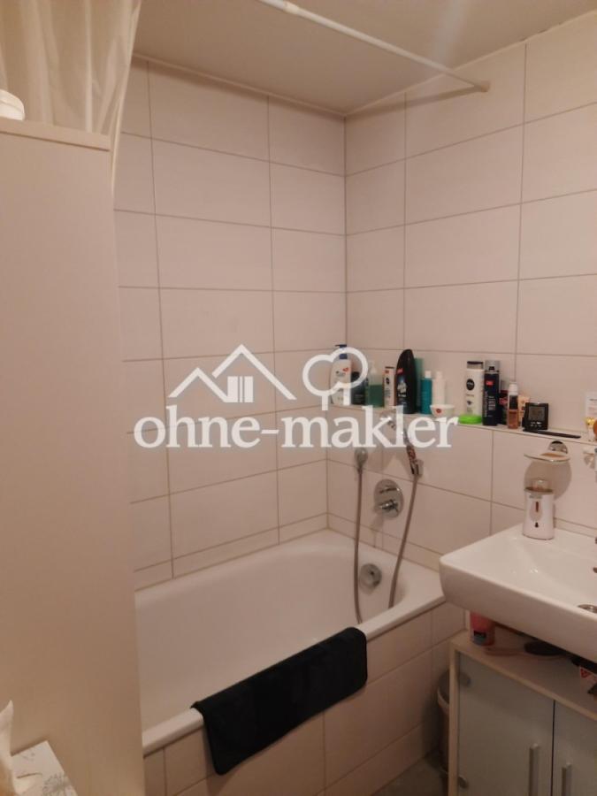 Badezimmer mit Wanne