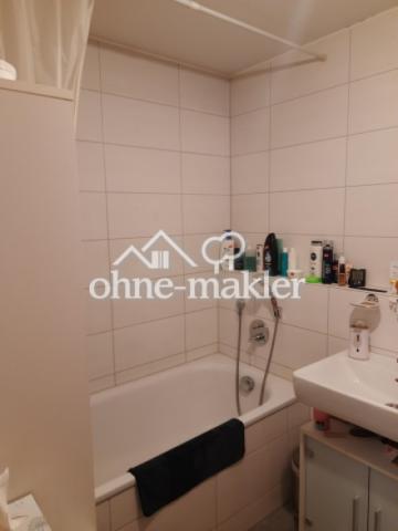 Badezimmer mit Wanne