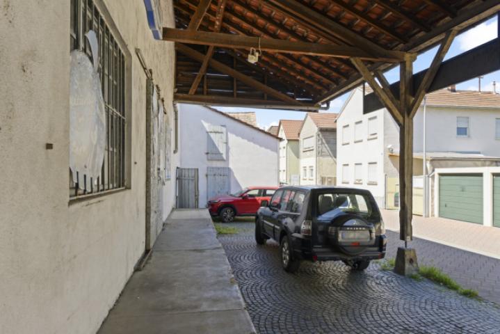 Zufahrt Getränkemarkt