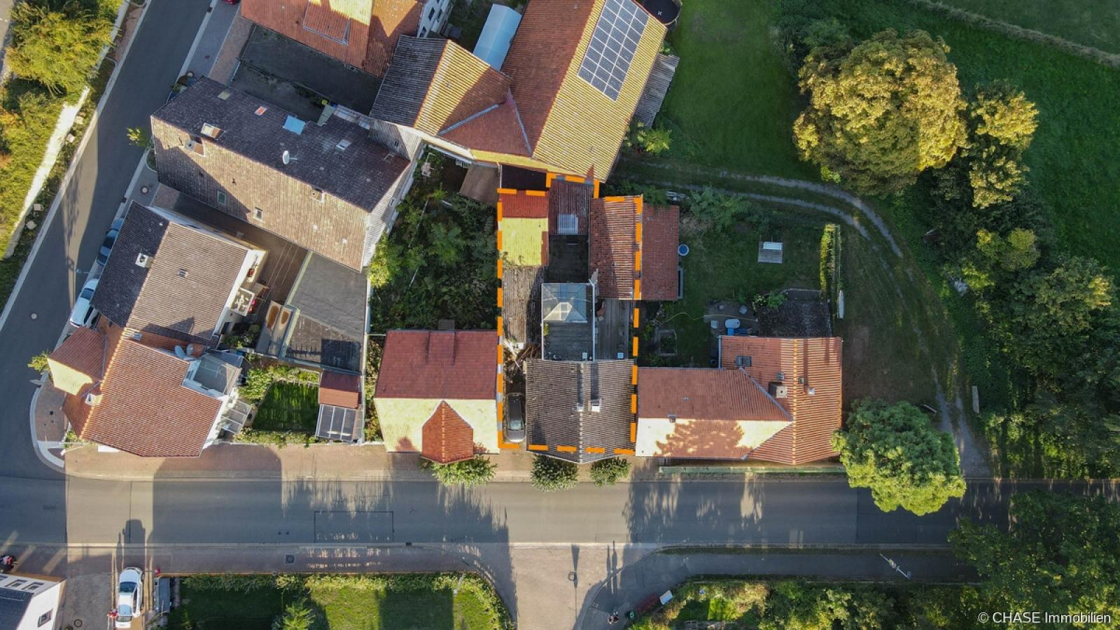 Vogelperspektive, gesamtes Grundstück