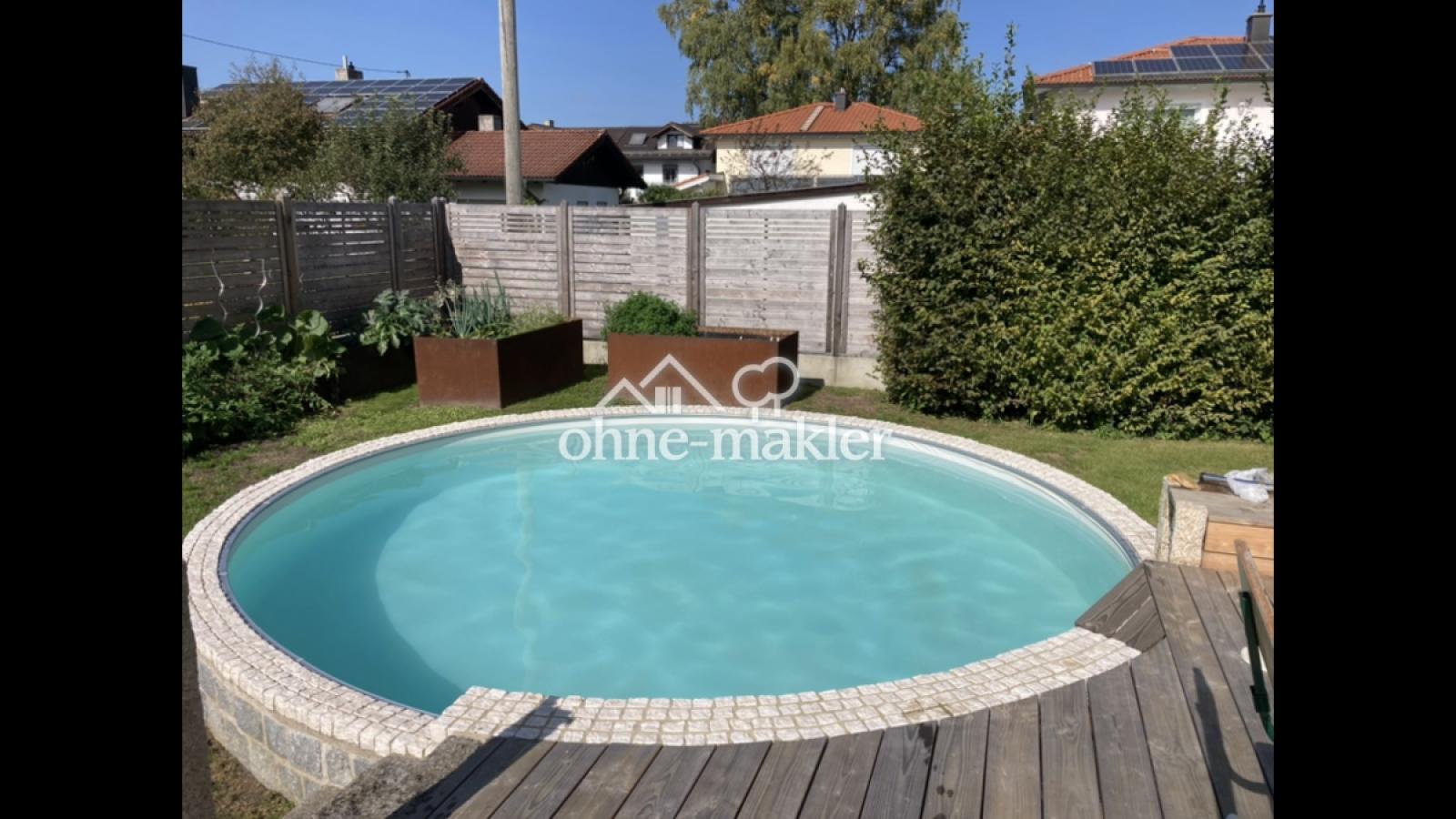 Ansicht Pool/Garten ohne Zaun
