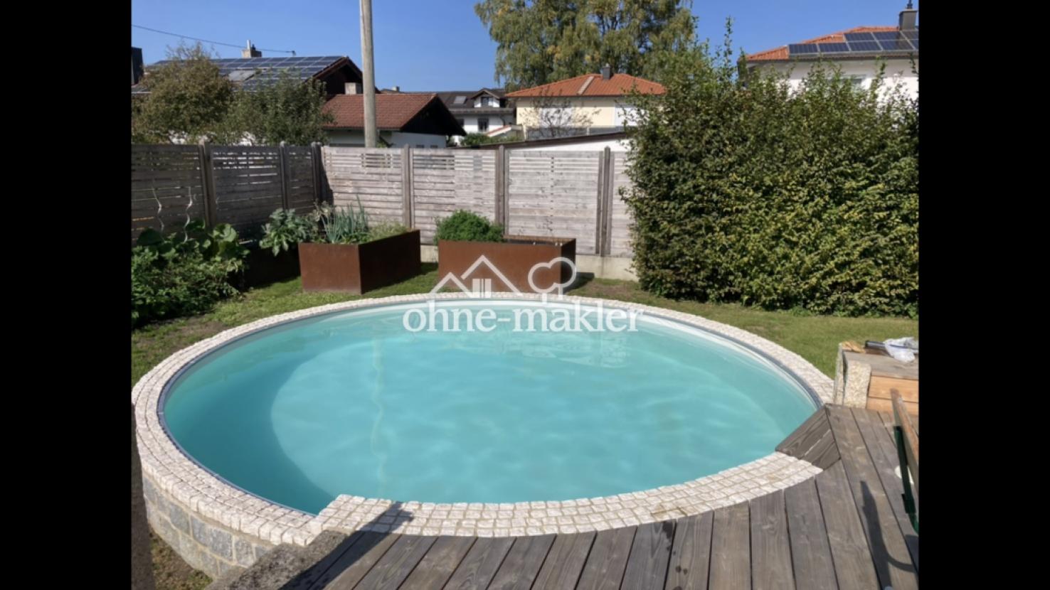 Ansicht Pool/Garten ohne Zaun