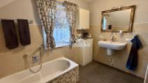Bad mit WC und Dusche