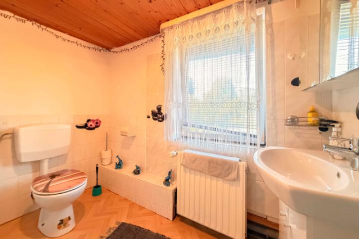 Gäste WC OG