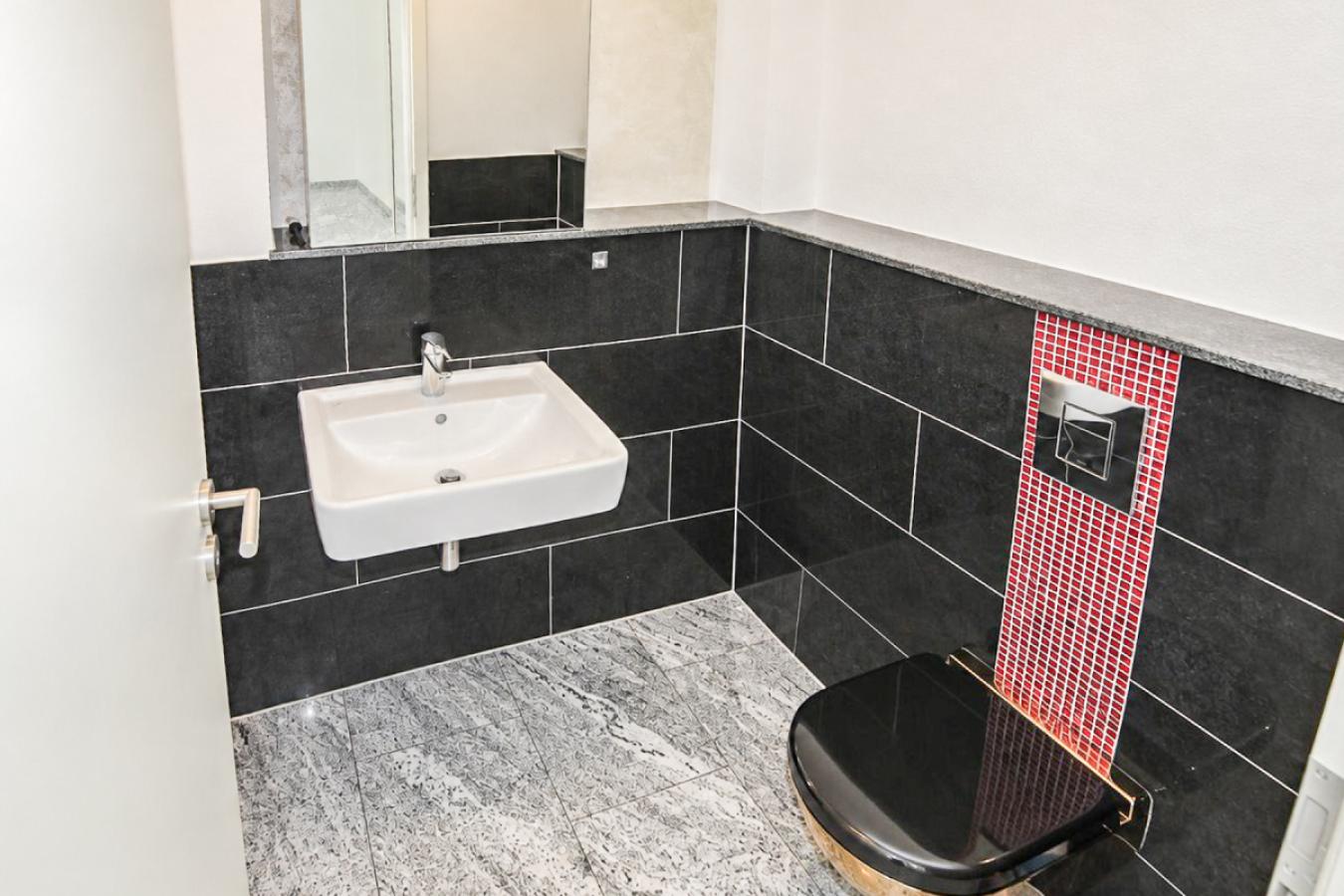 G-WC 1