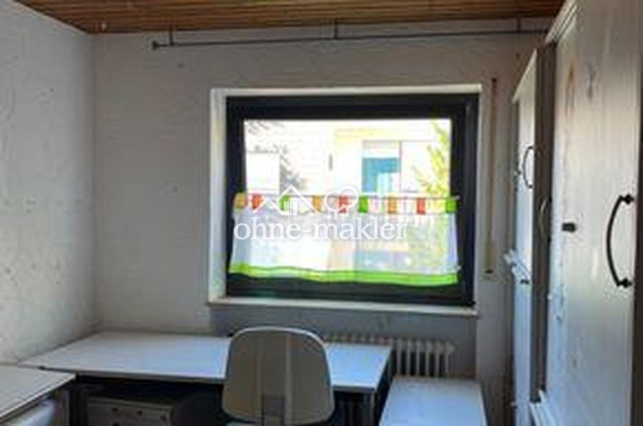 Büro EG