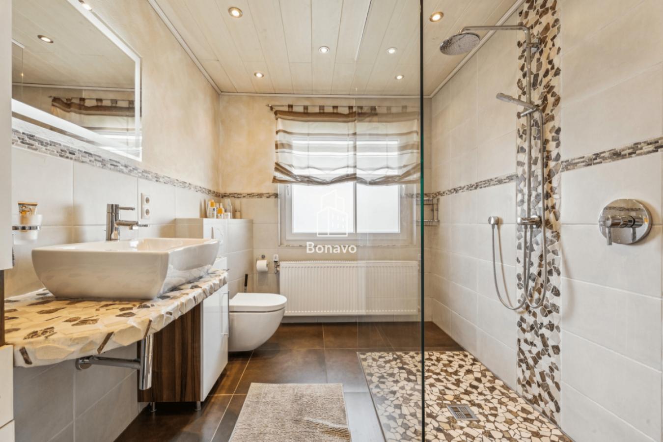 Badezimmer EG