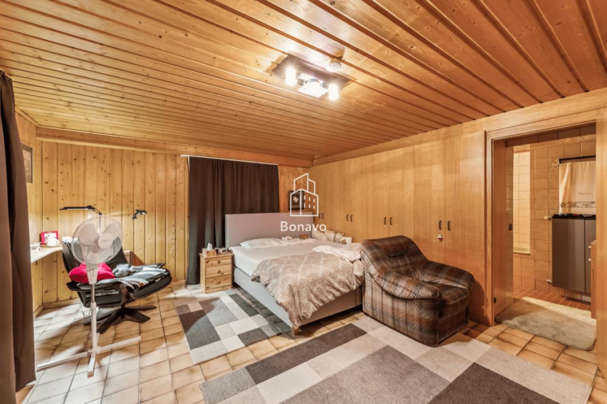 Schlafzimmer UG