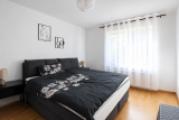 Schlafzimmer (KI-Aufgeräumt)
