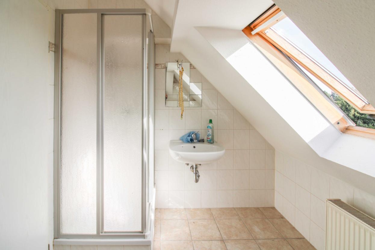 Badezimmer DG