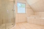 Badezimmer DG