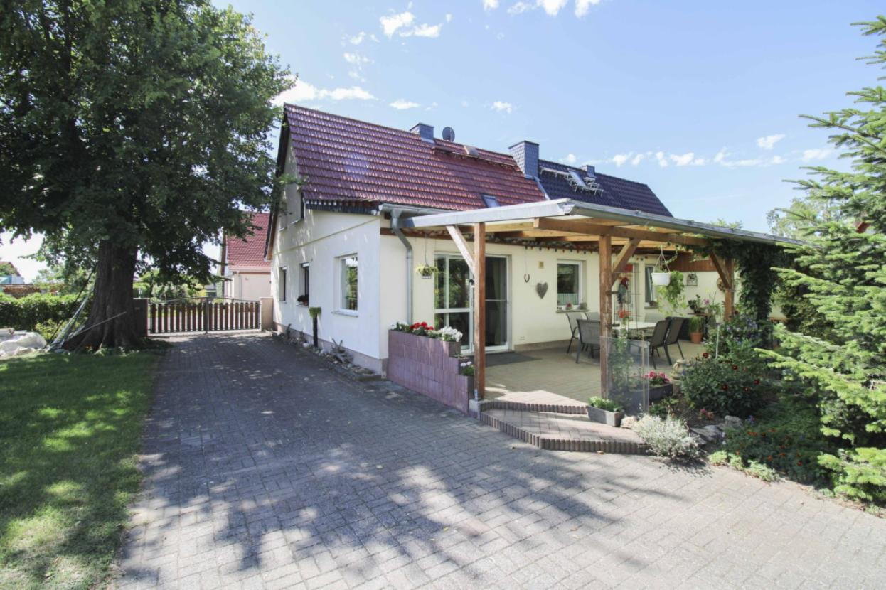 Haus Hinteransicht