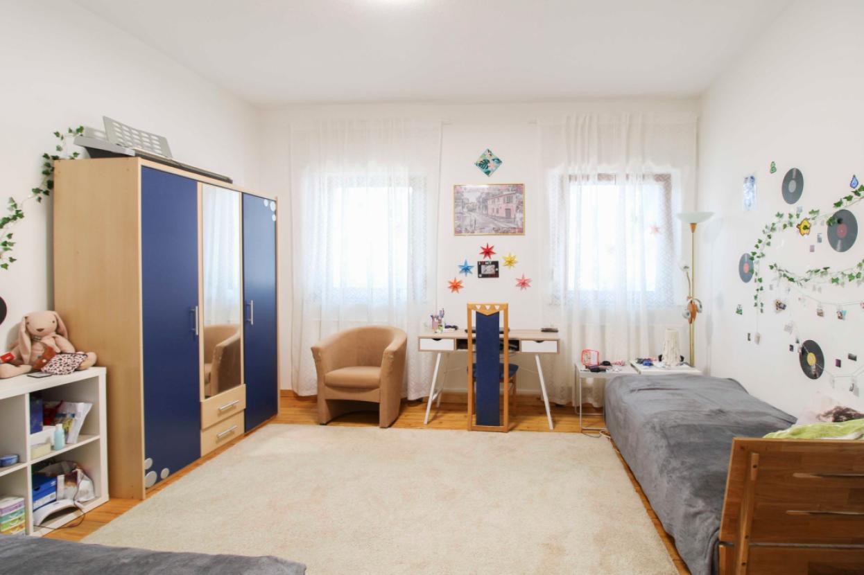 Schlafzimmer 1