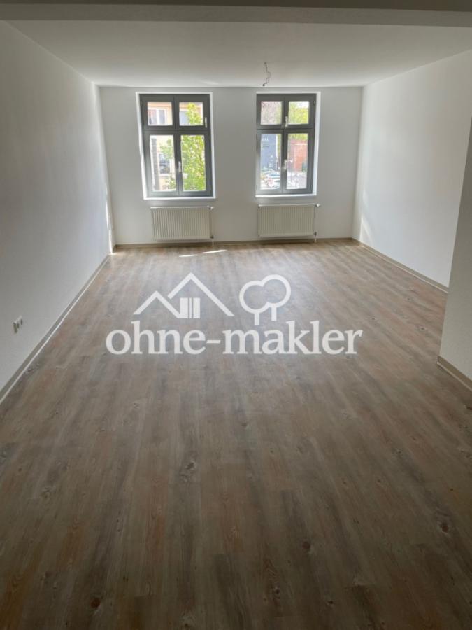 Wohnzimmer - Sicht zum Flur