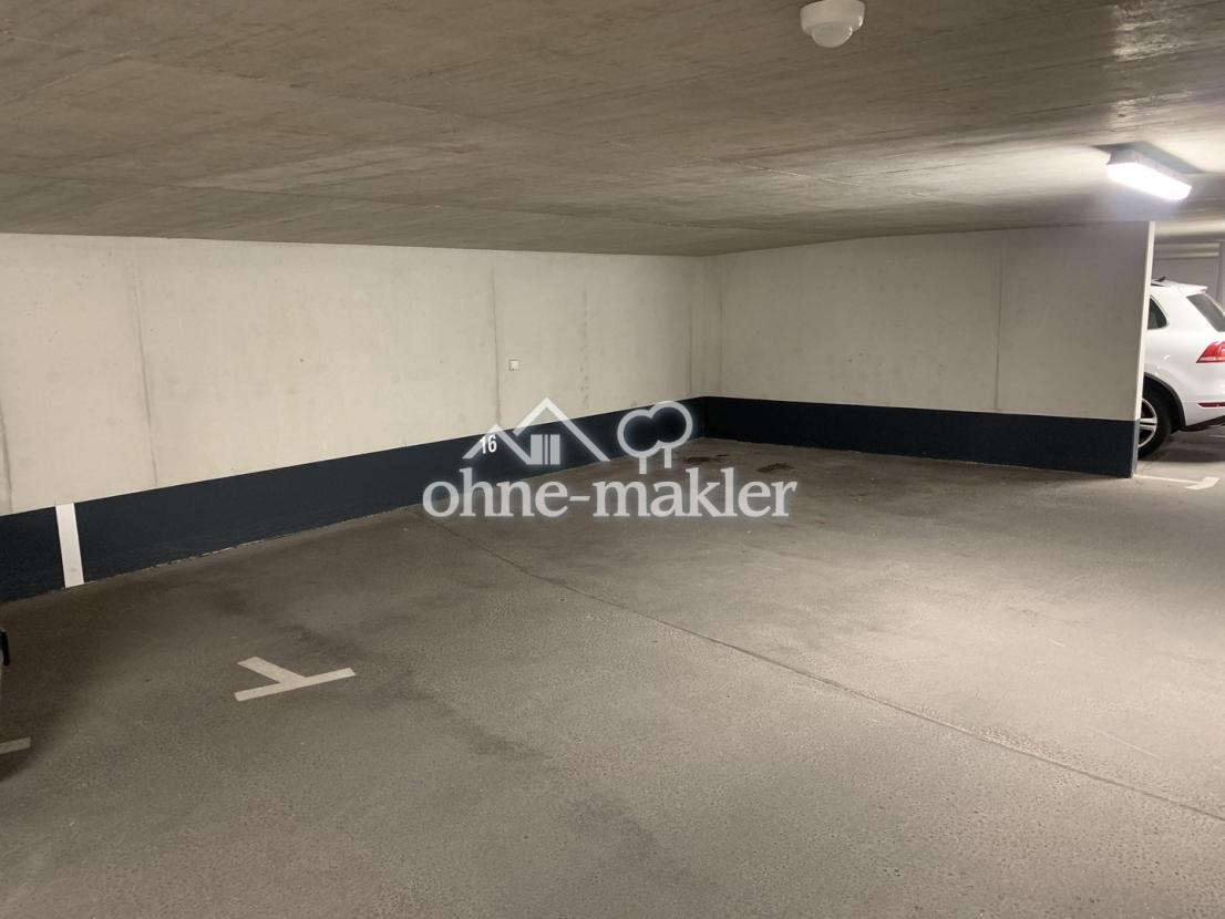 Sehr großer TG Platz mit 230V