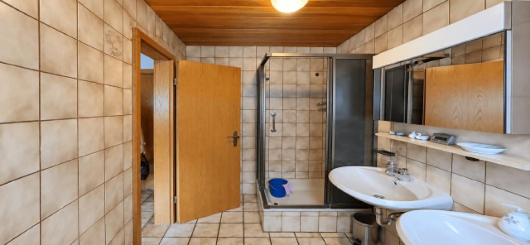 Badezimmer 1