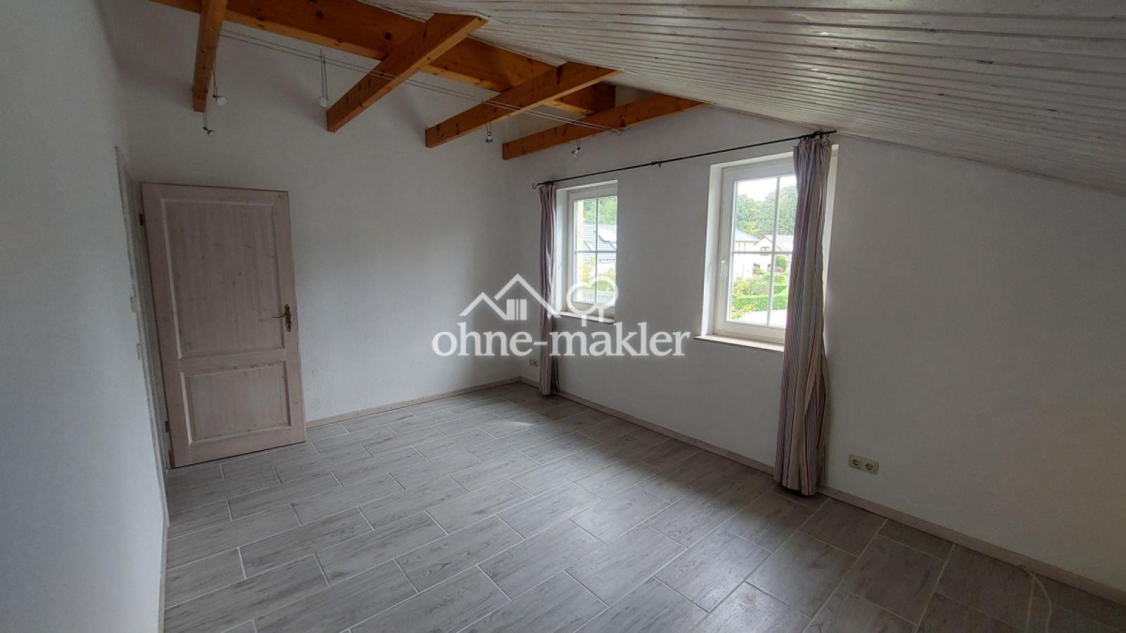 Zimmer 2 OG