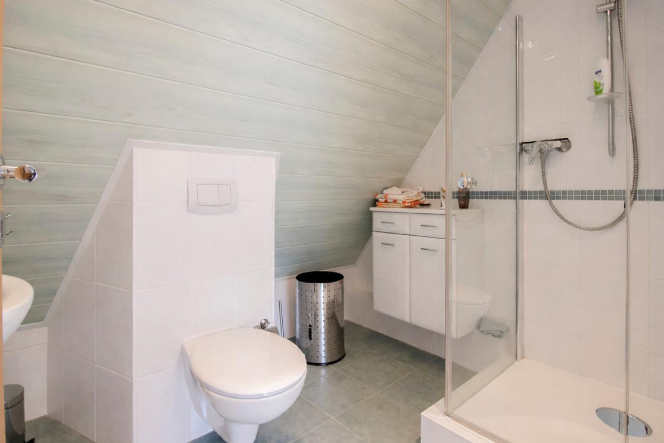 10_Badezimmer_DG