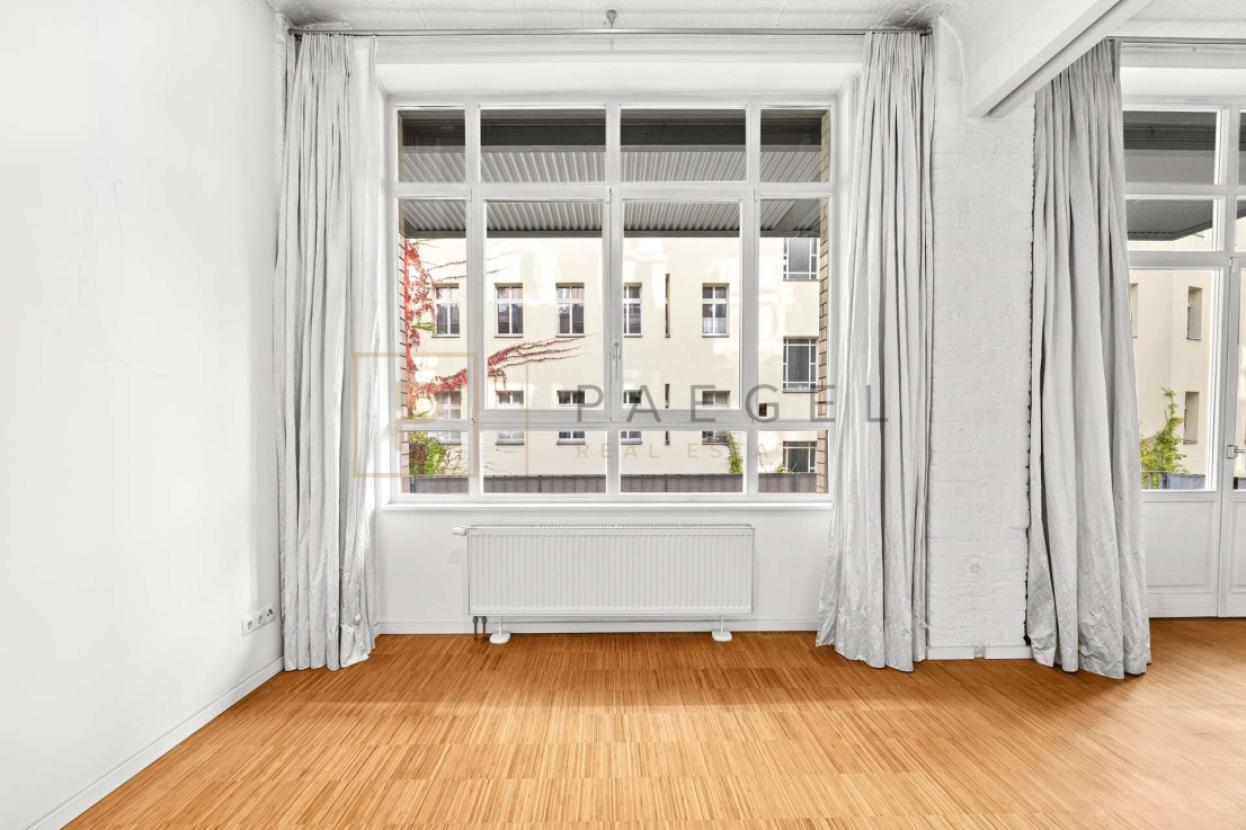 großes Wohnzimmerfenster