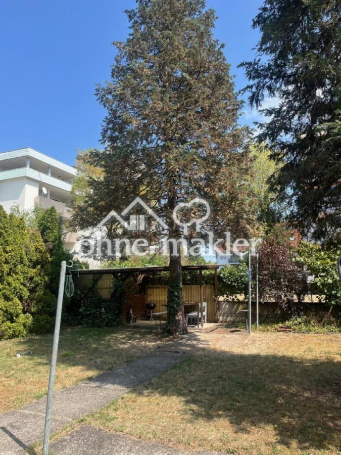 Garten mit Pergola